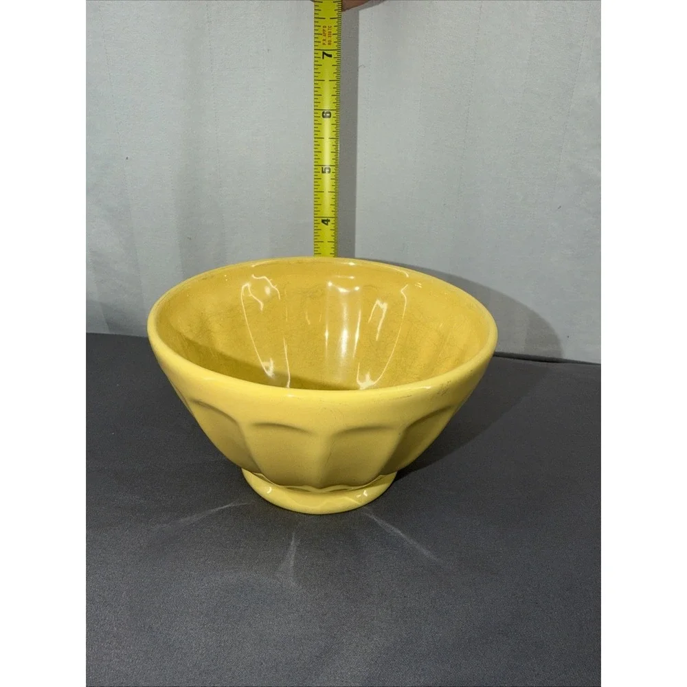 Pottery Barn Cafe Ice Cream/Cereal Bowl Yellow Small 5.5